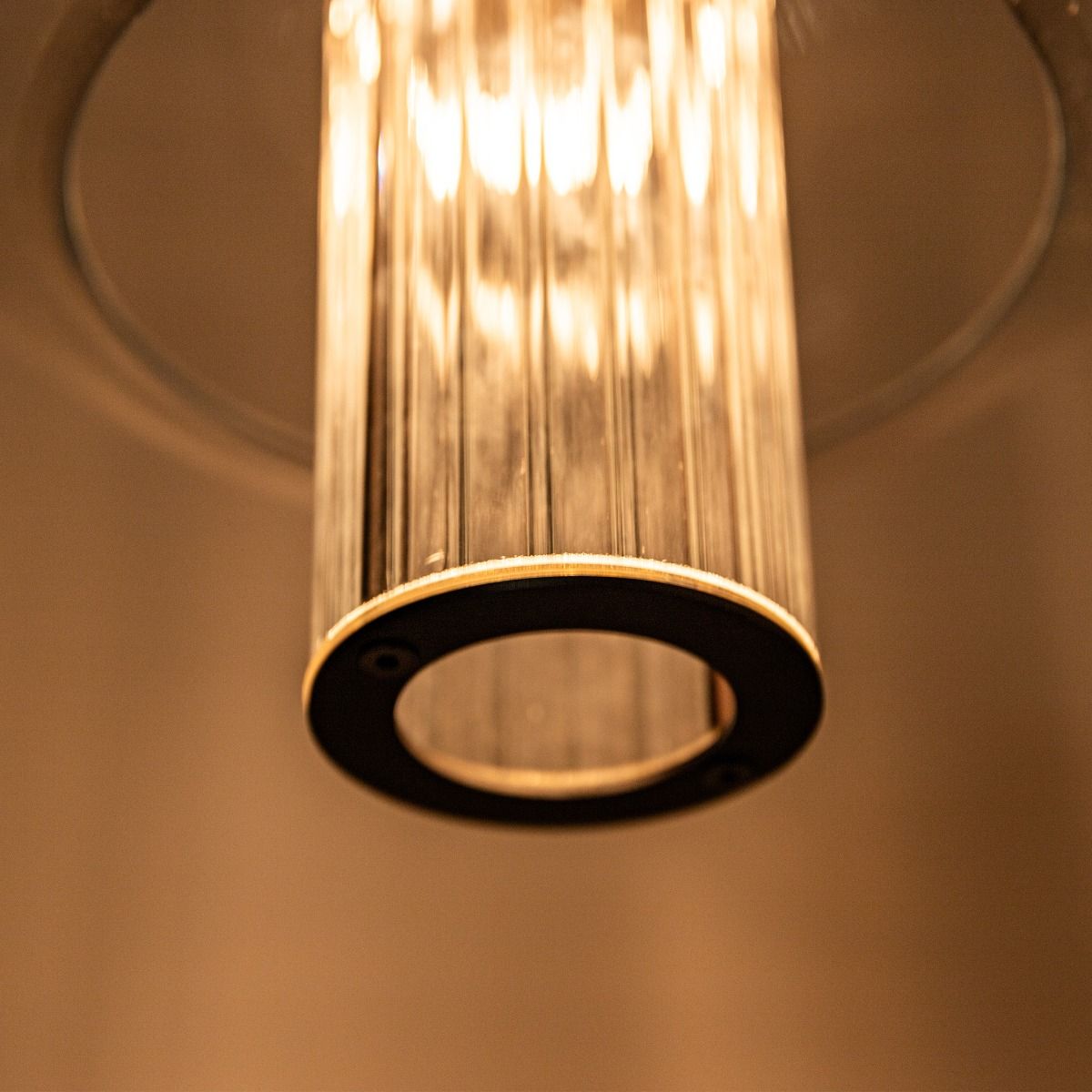 1241 BELLA LAMPA WISZĄCA TYTAN