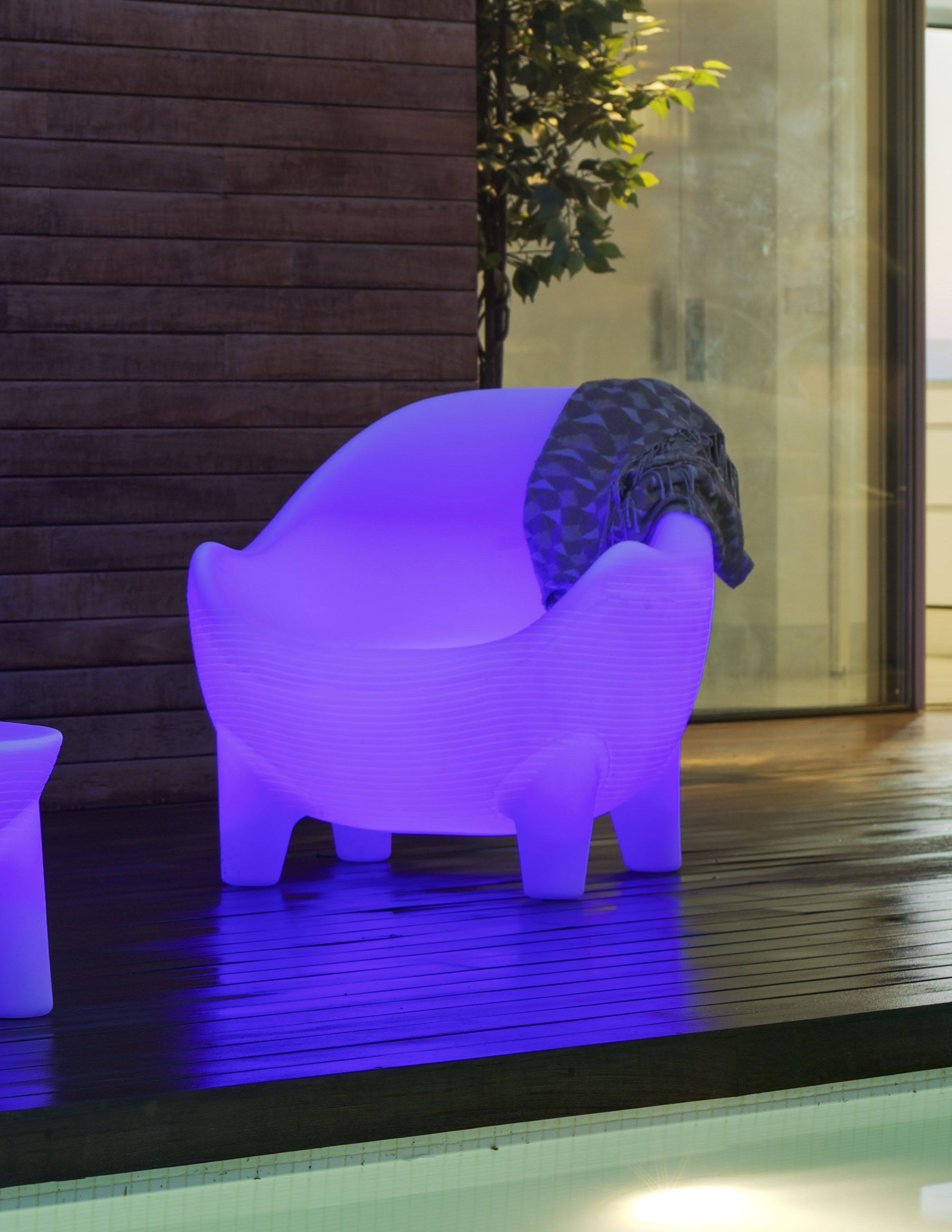 Krzesło solarne LED RGB ARUBA IP65 3206